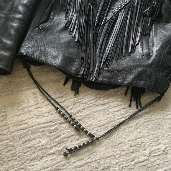 🖤⚡️Vintage Black Leather Fringe Jacket with Suede Roses ⚡️🖤 - Picture 6 of 11